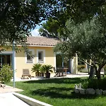 D'hotes Du Moulin 3*