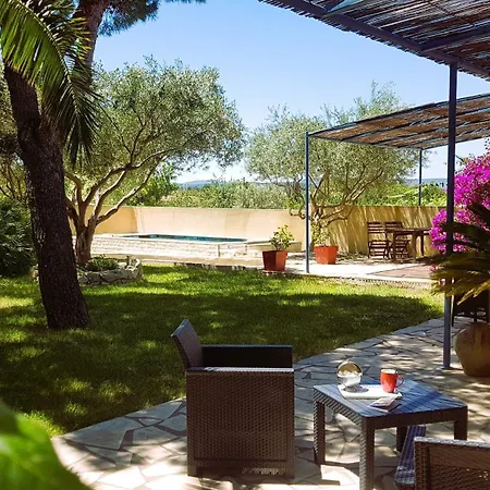 D'hotes Du Moulin Bed & Breakfast